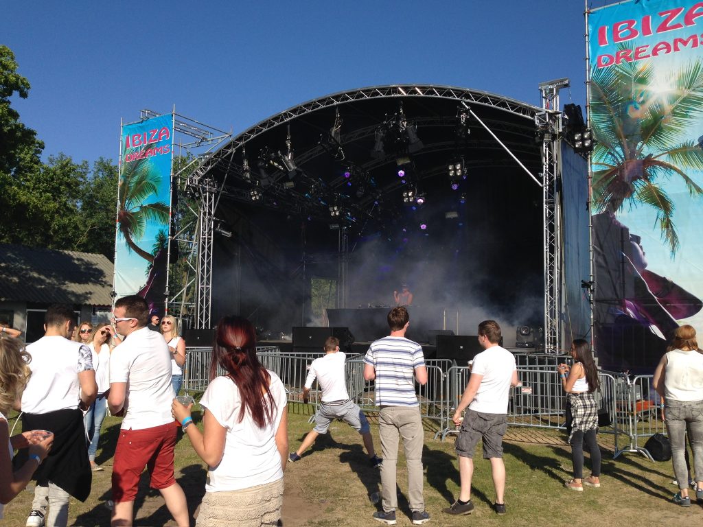 Emseq Rental Solutions podium